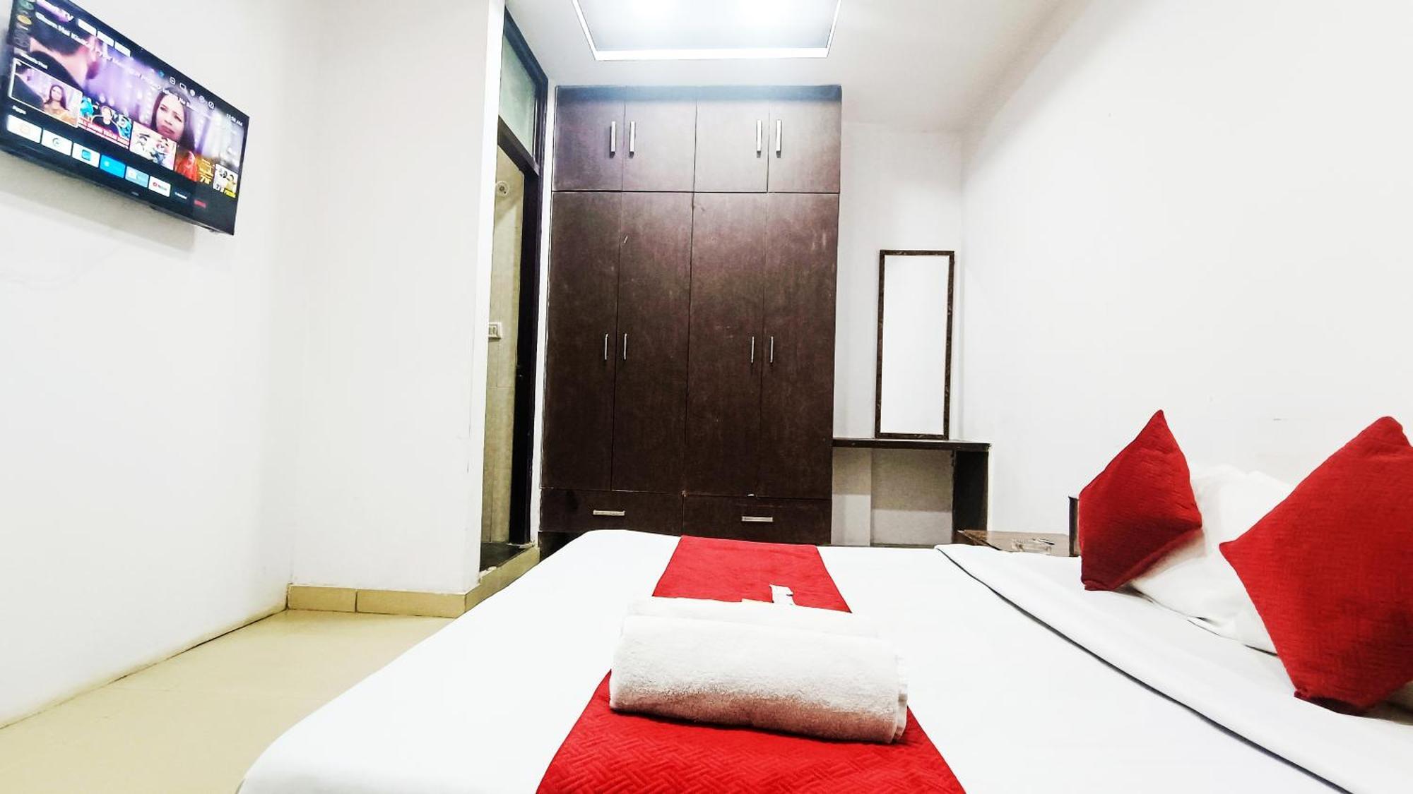 Hotel Maharaja Inn - Lajpat Nagar I New Delhi Ngoại thất bức ảnh