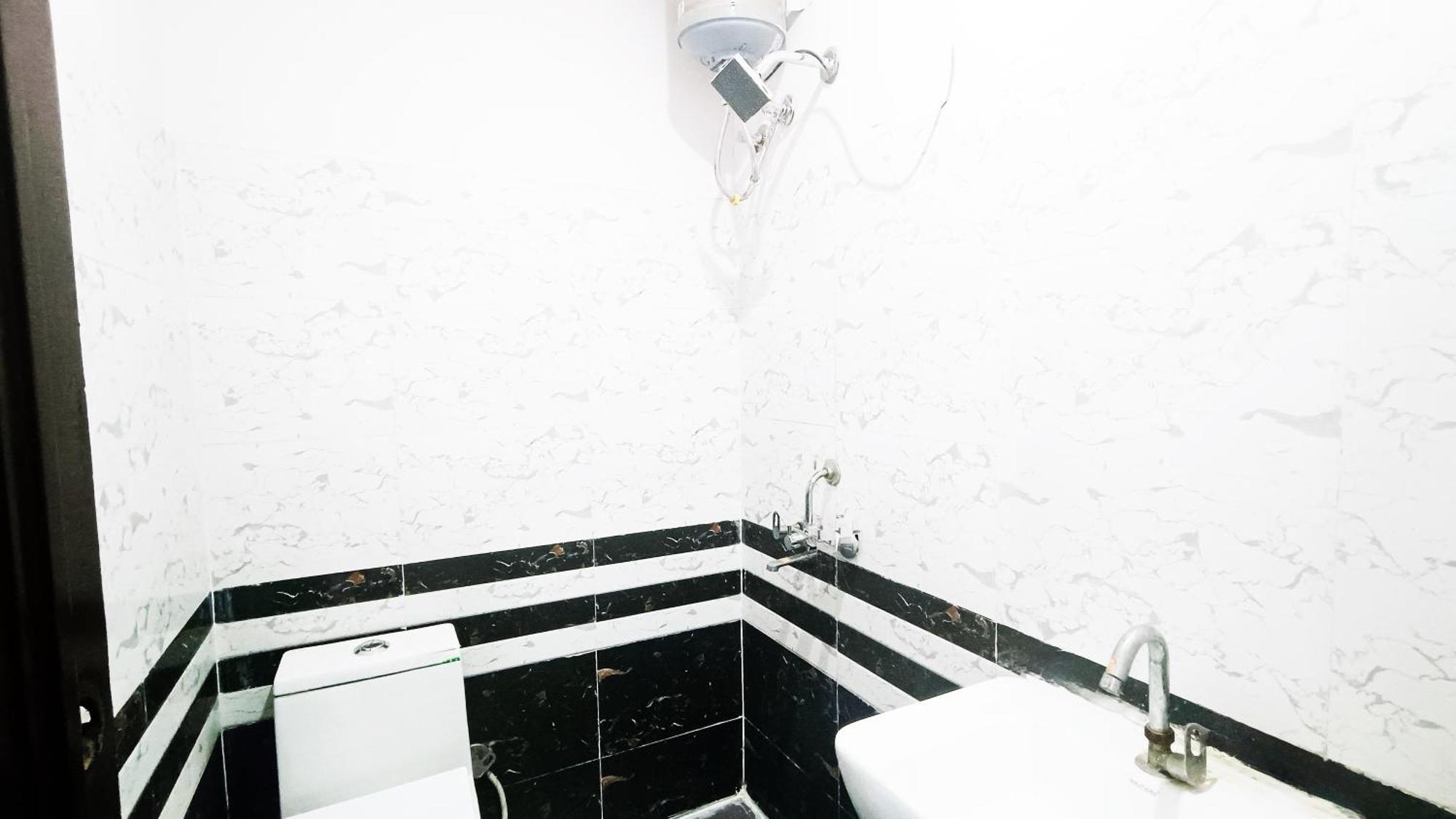 Hotel Maharaja Inn - Lajpat Nagar I New Delhi Ngoại thất bức ảnh